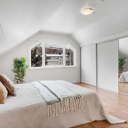 Cozy In *